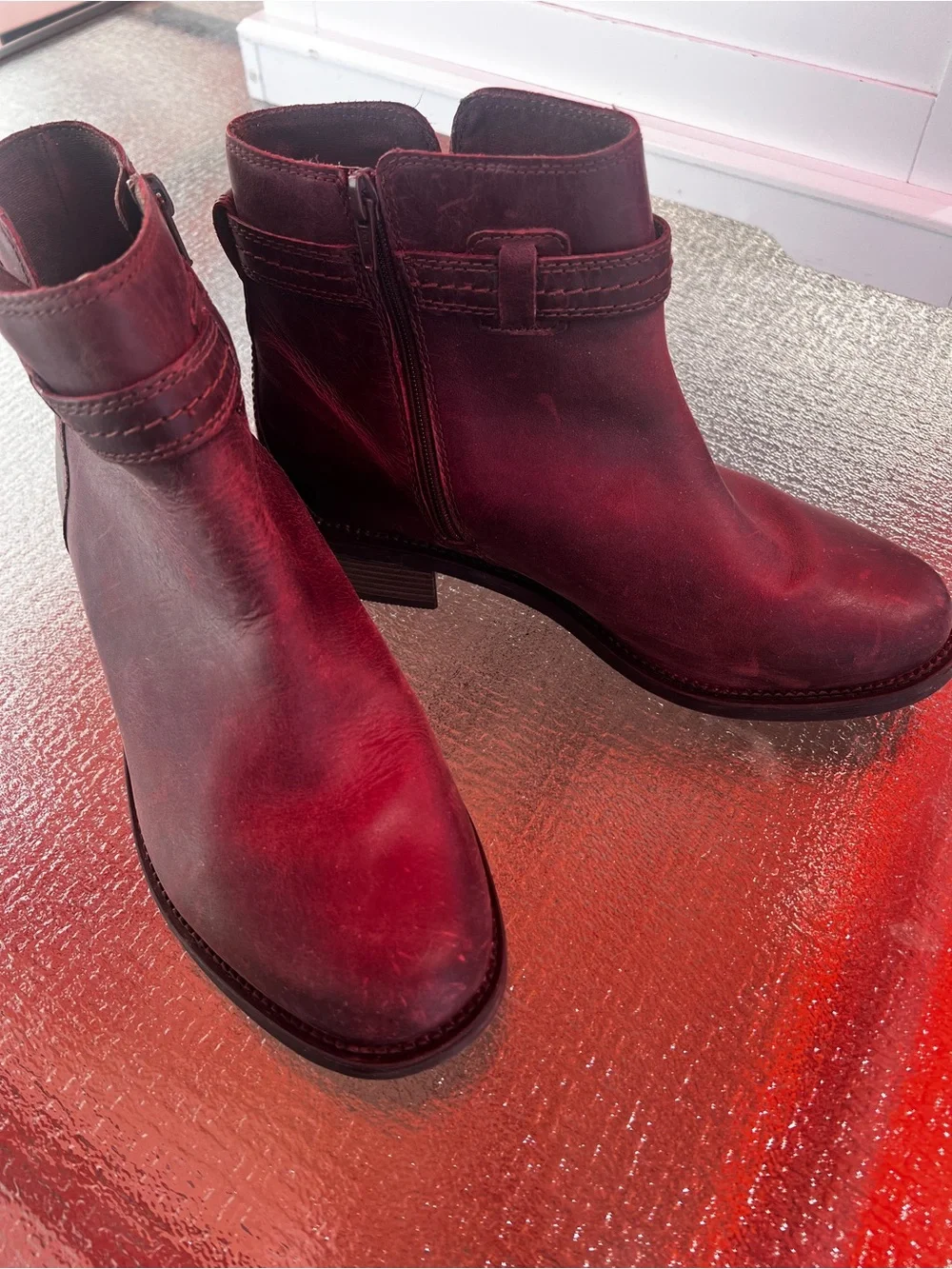 Clark’s Brown Ankle Boots - Classic Zip Bootie